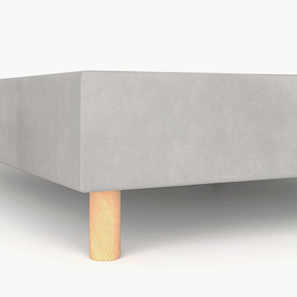 Sommier en bois Samos tapissée en tissu gris pour hôtels – Image 3