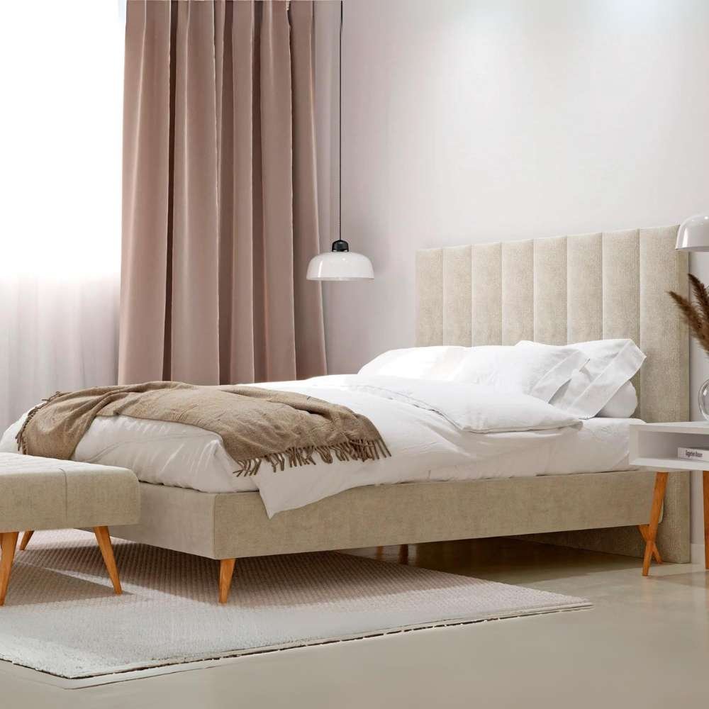 Base en bois Silos tapissée en tissu beige pour hôtels